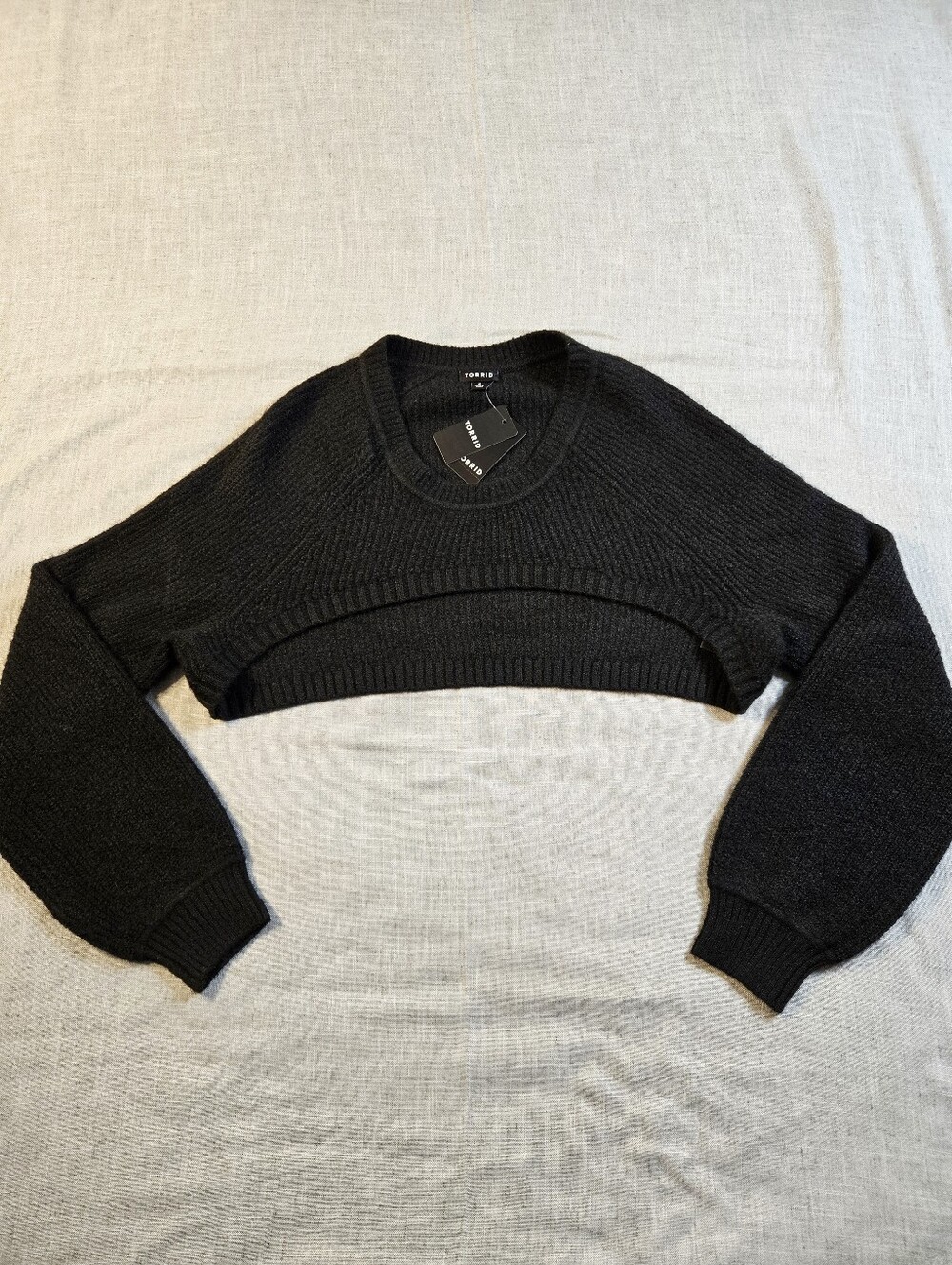 NWT Torrid Womens 2X 18-20 Vegan Cashmere Cropped Pullover Bolero Sweater Black